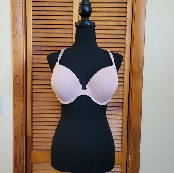 Victoria's Secret Other - EUC Victoria's Secret Perfect Shape Bra Size 40C